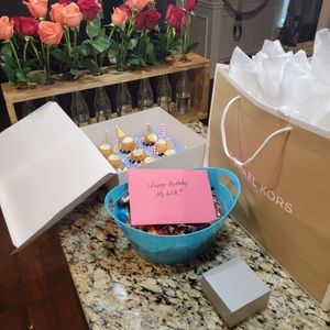 HAND-CRAFTED FLORAL ARRANGEMENT VASE